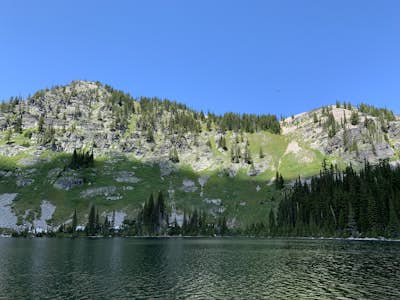 Blossom Lakes Trail