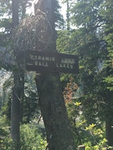 Pyramid and Ball Lakes Trail