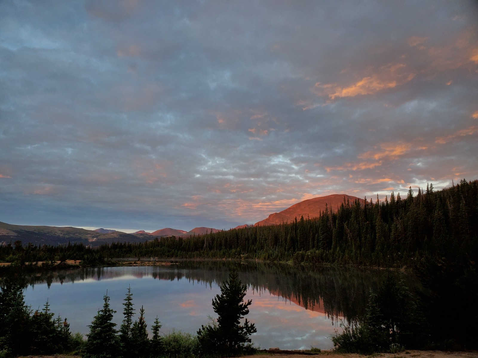 Sandbeach Lake Trail