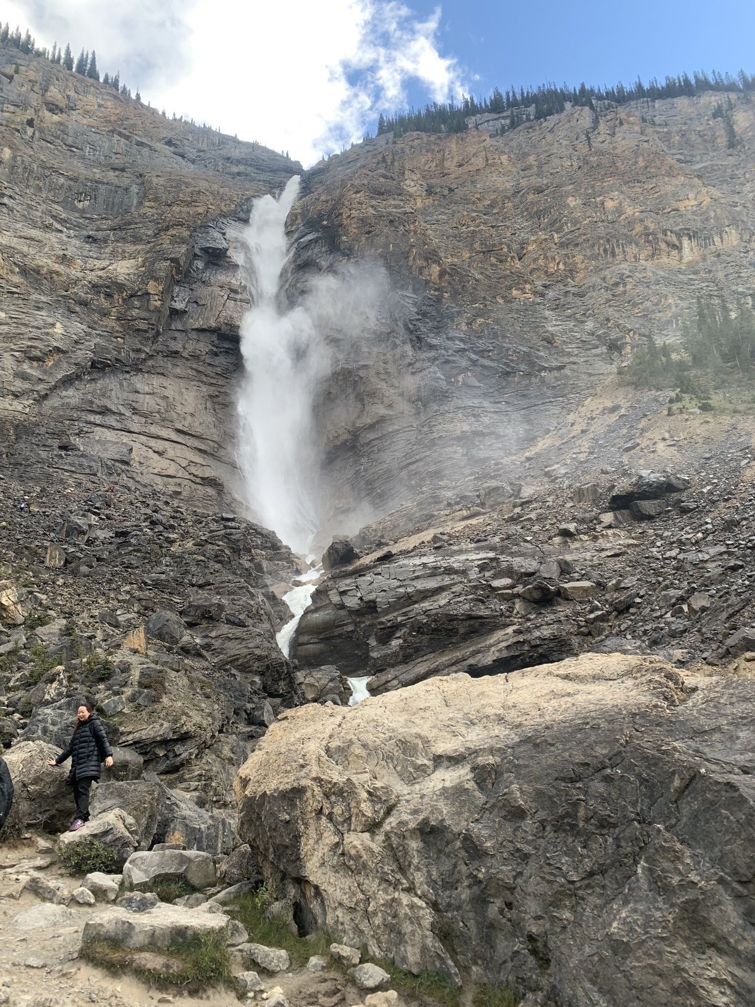 Takakkaw Falls