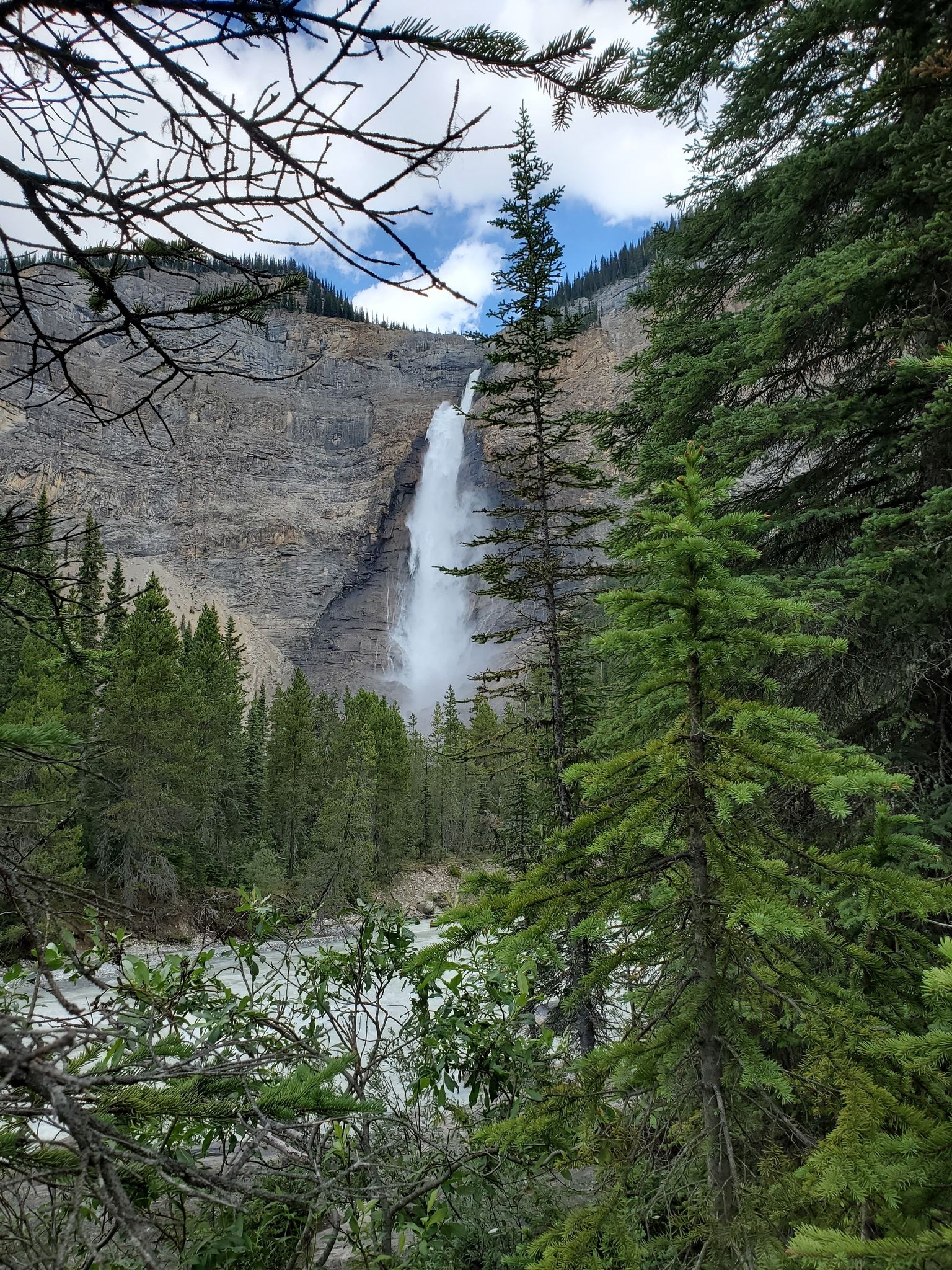 Takakkaw Falls