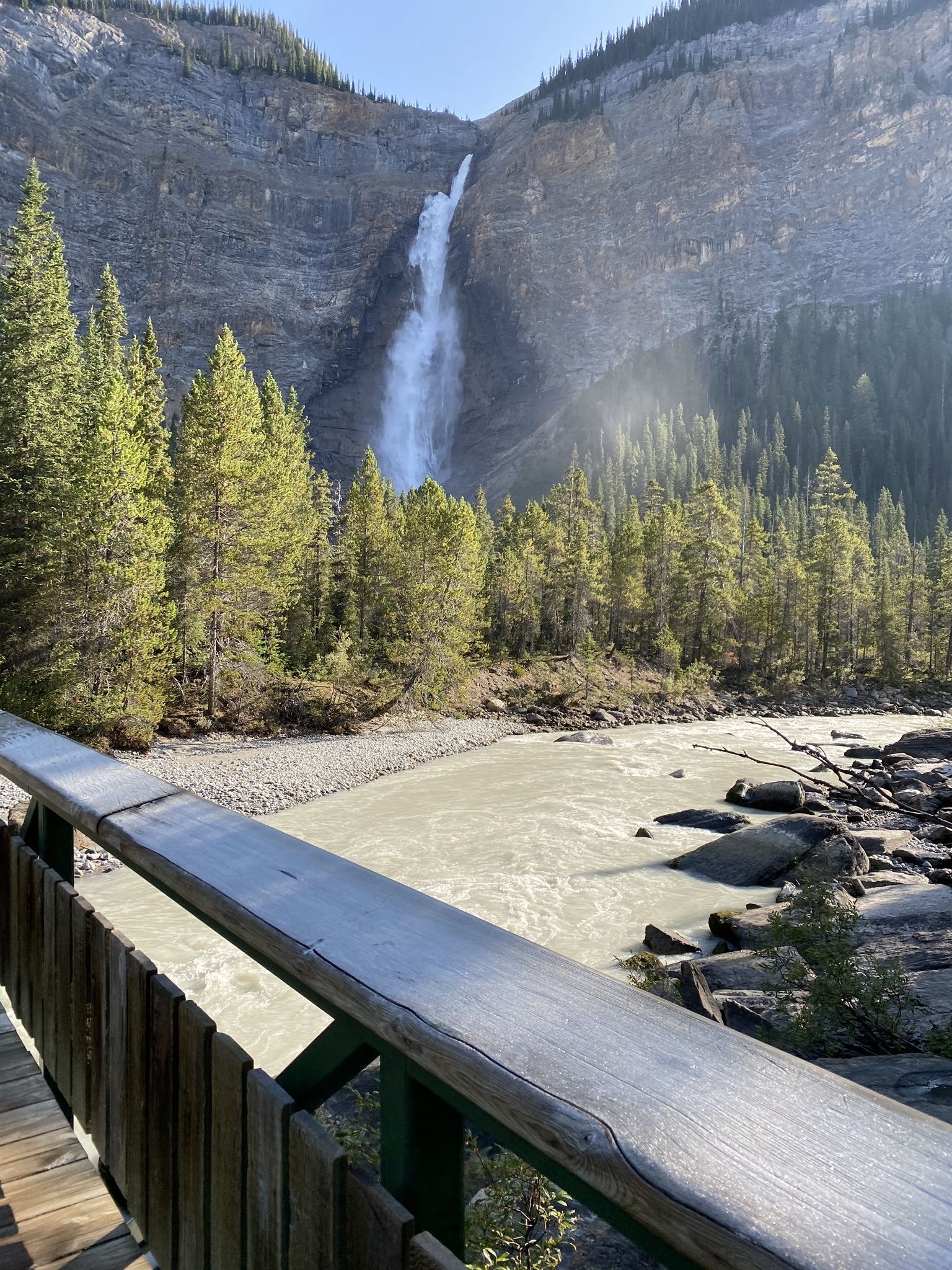 Takakkaw Falls