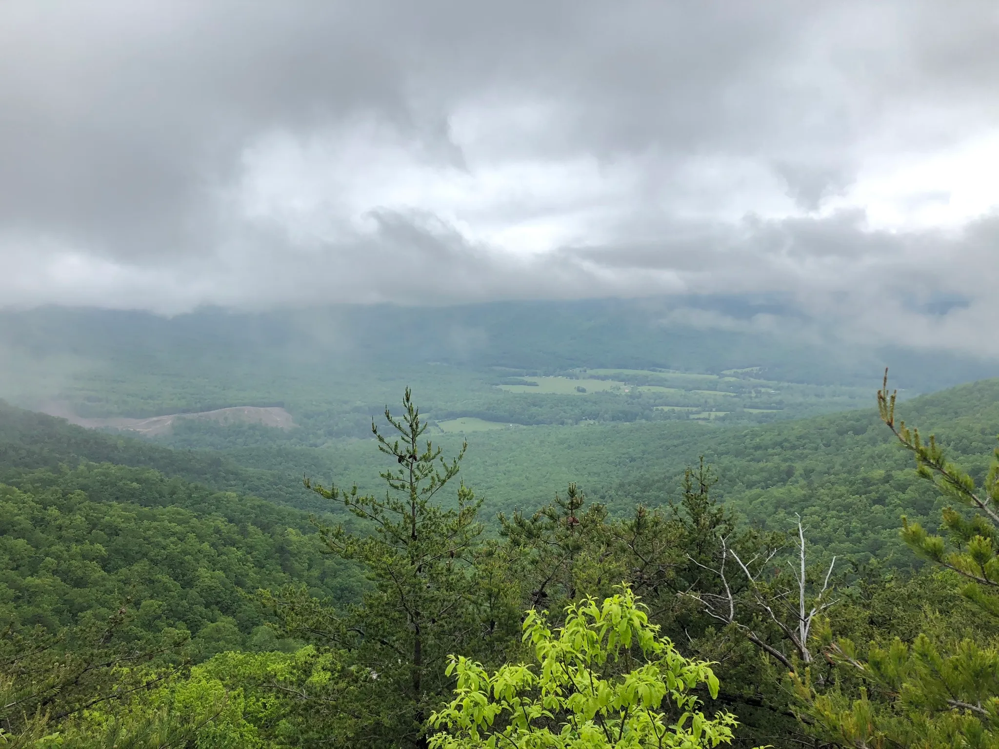 Hike Devil's Marbleyard 