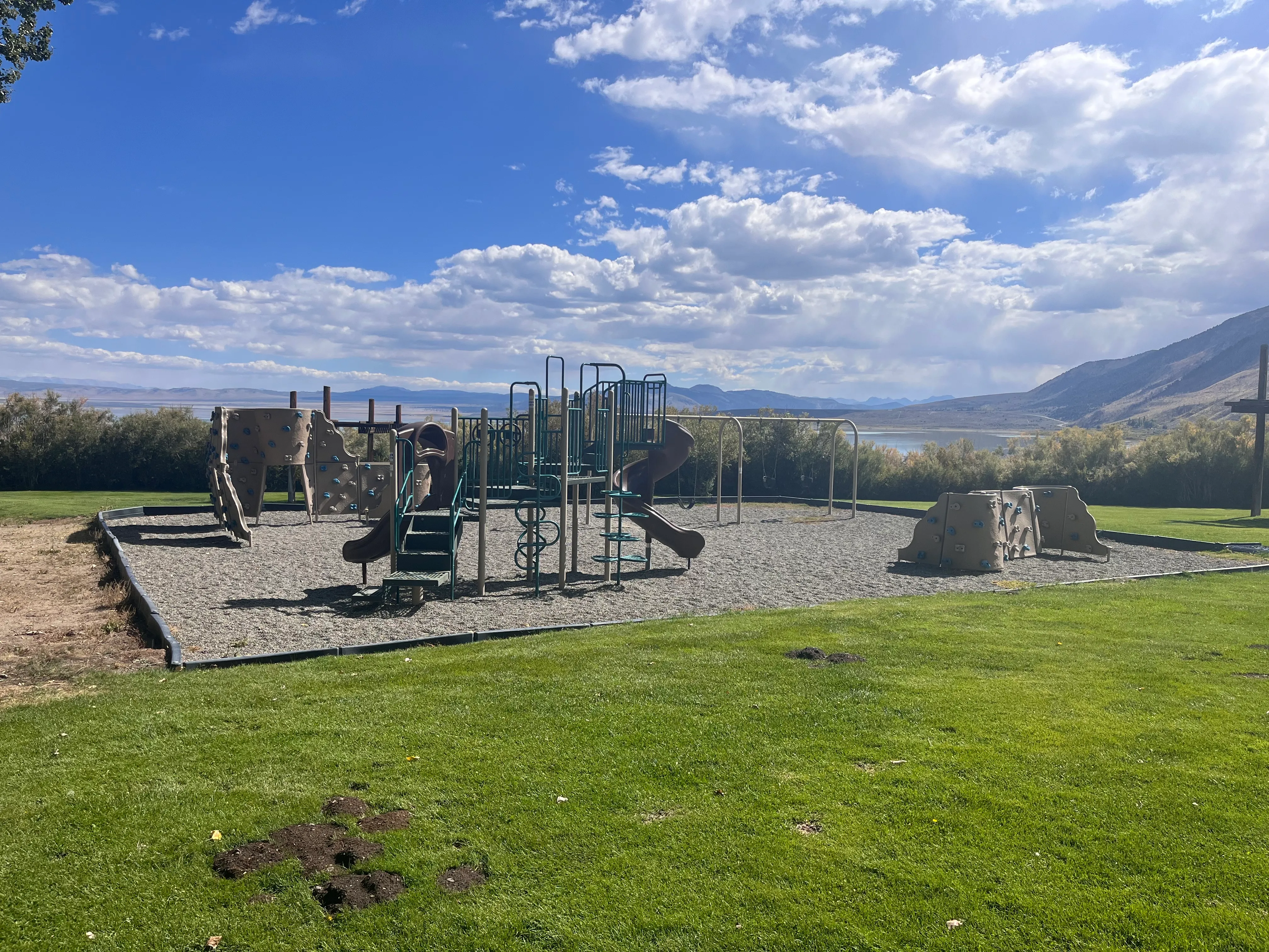 Mono Lake Park Nature Trail