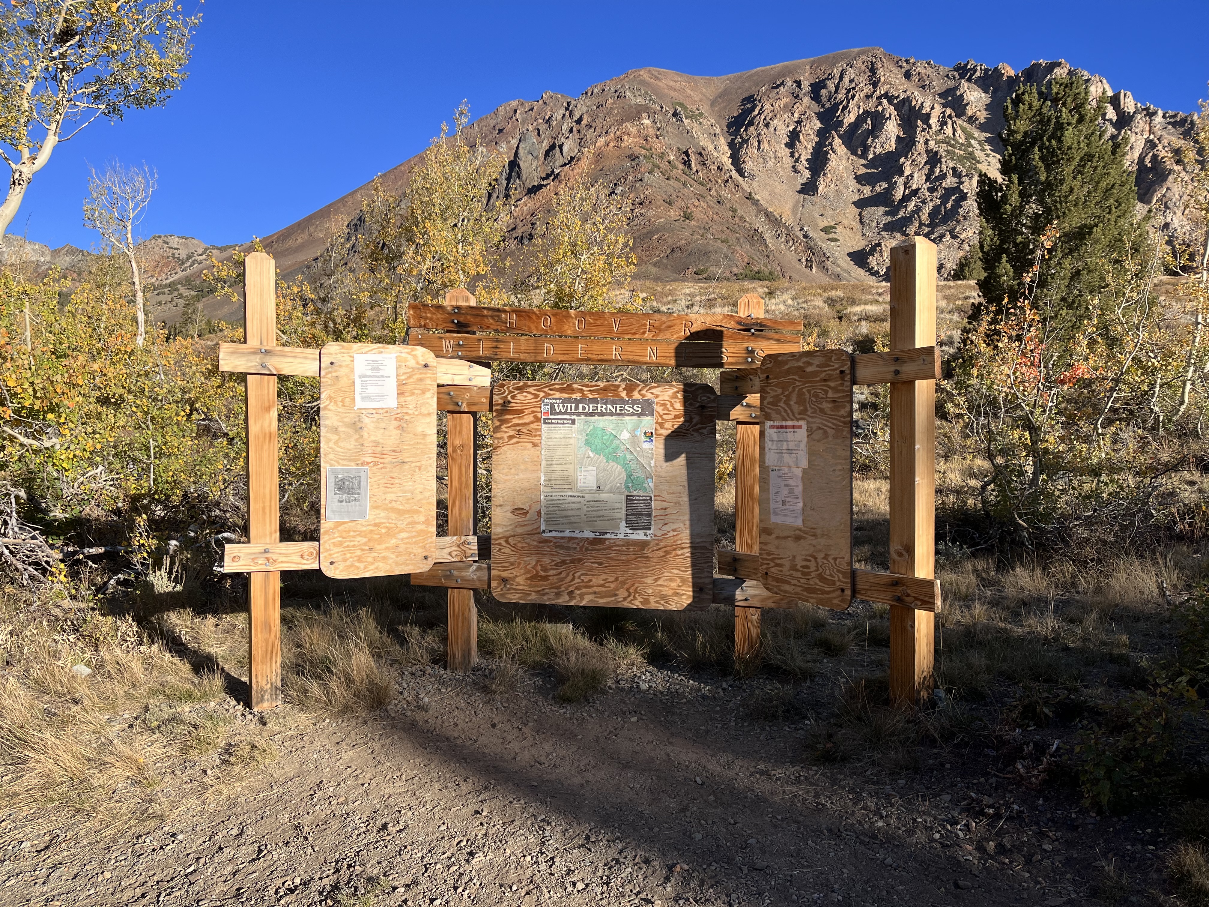 Virginia Lakes Trail