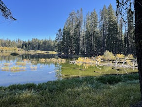 Manzanita Lake Loop