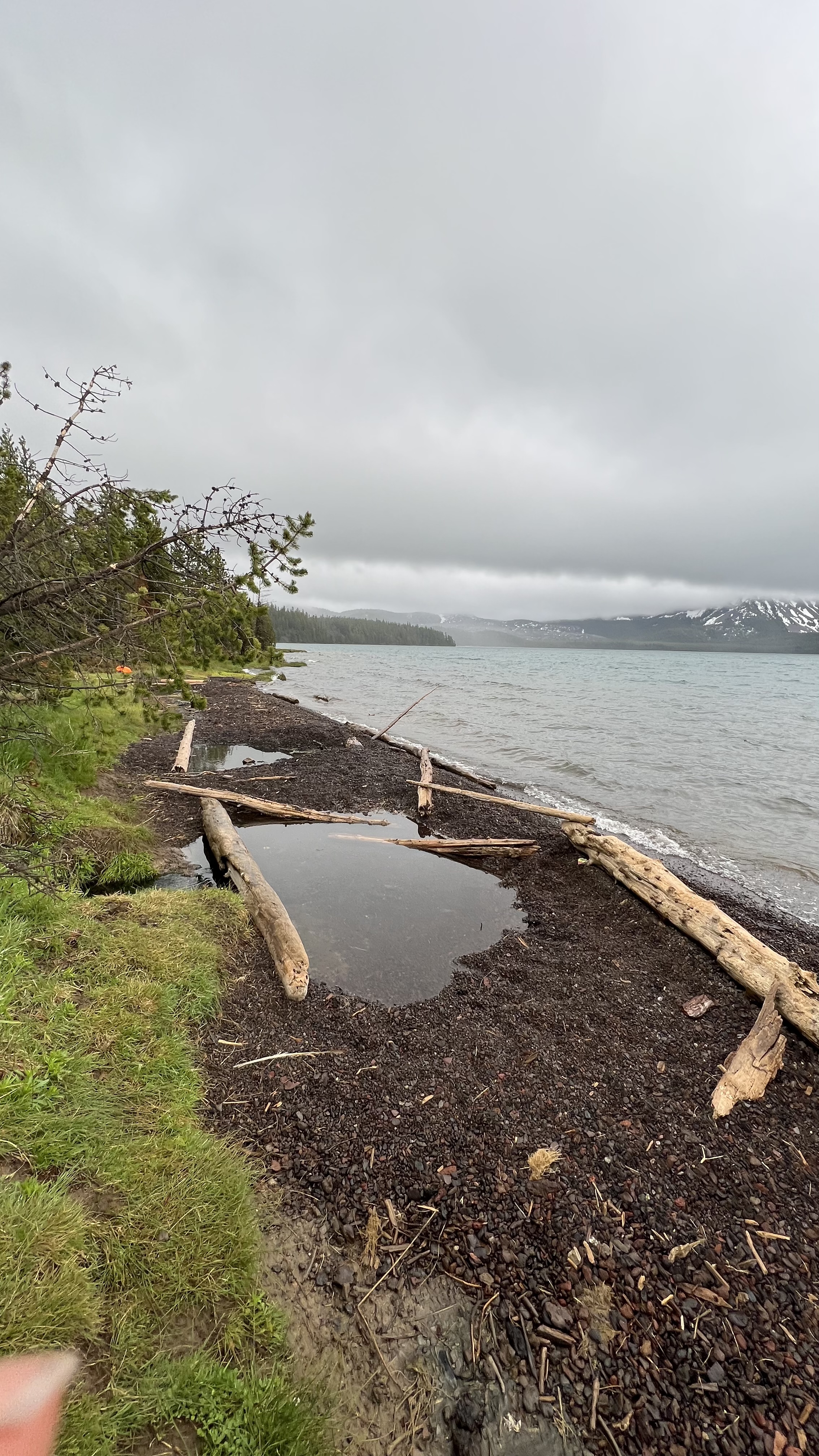 Hike to Paulina Lake Hot Springs