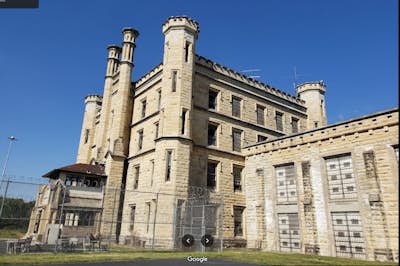 Explore/tour old Joliet prison