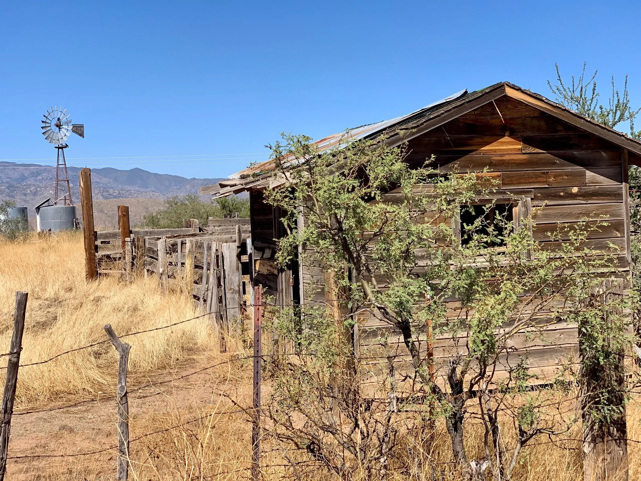 Richinbar Mine and Pueblo Trail