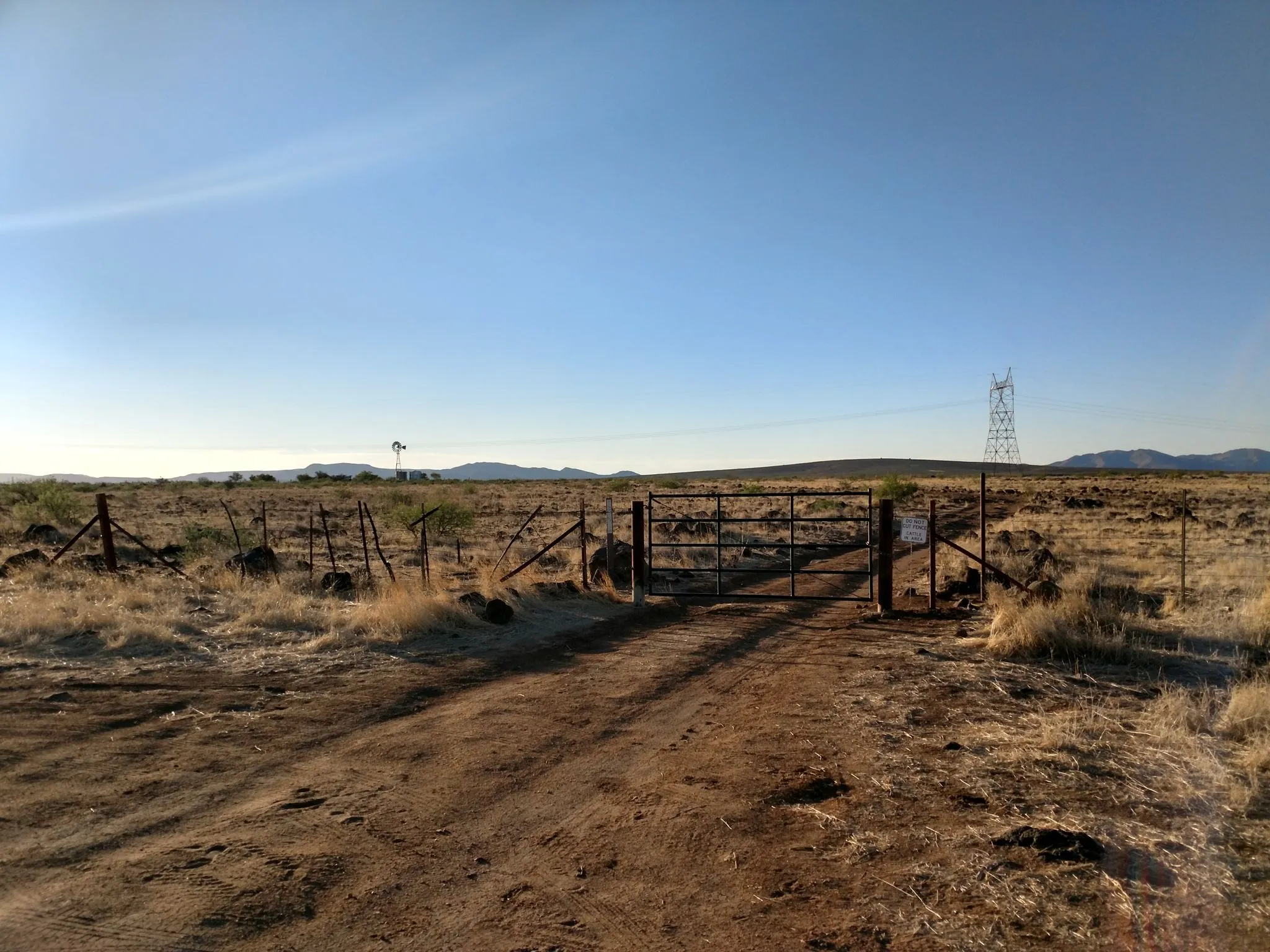 Richinbar Mine and Pueblo Trail