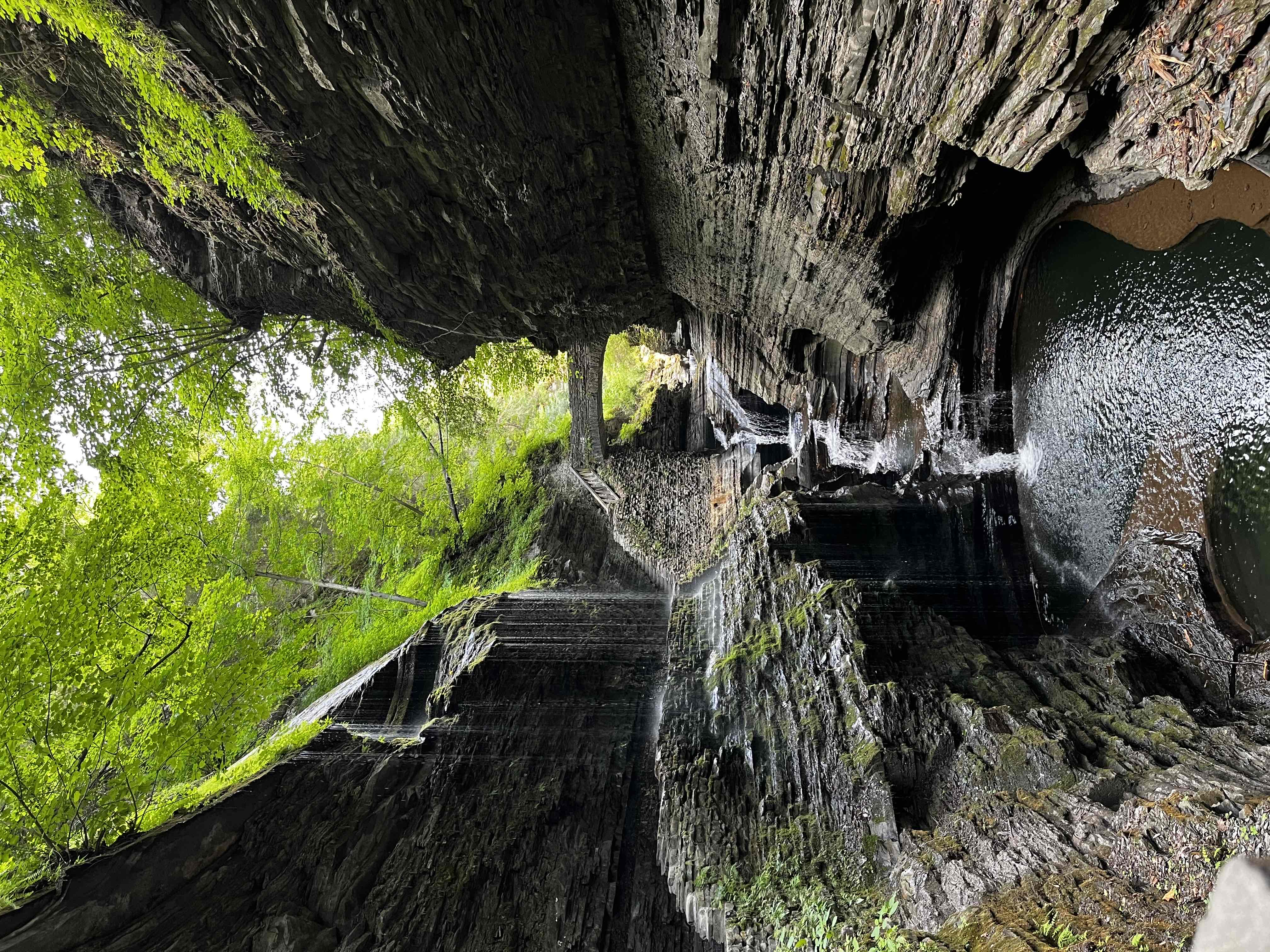 Gorge Trail via South Parking Lot  