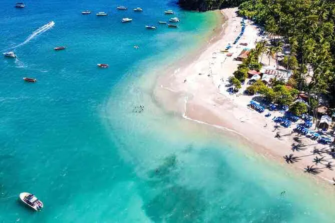 Isla Tortuga Adventure
