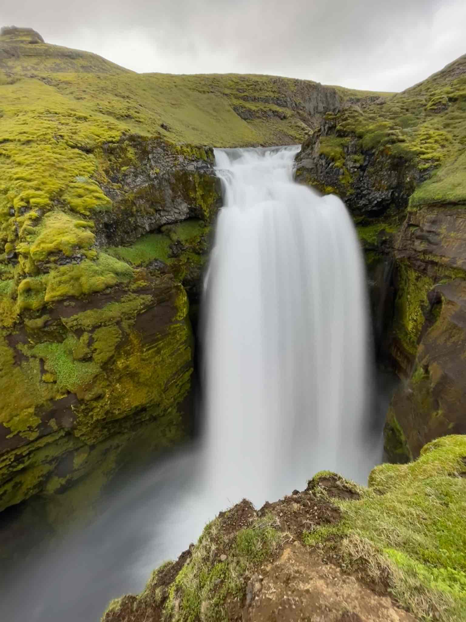 Explore Gluggafoss