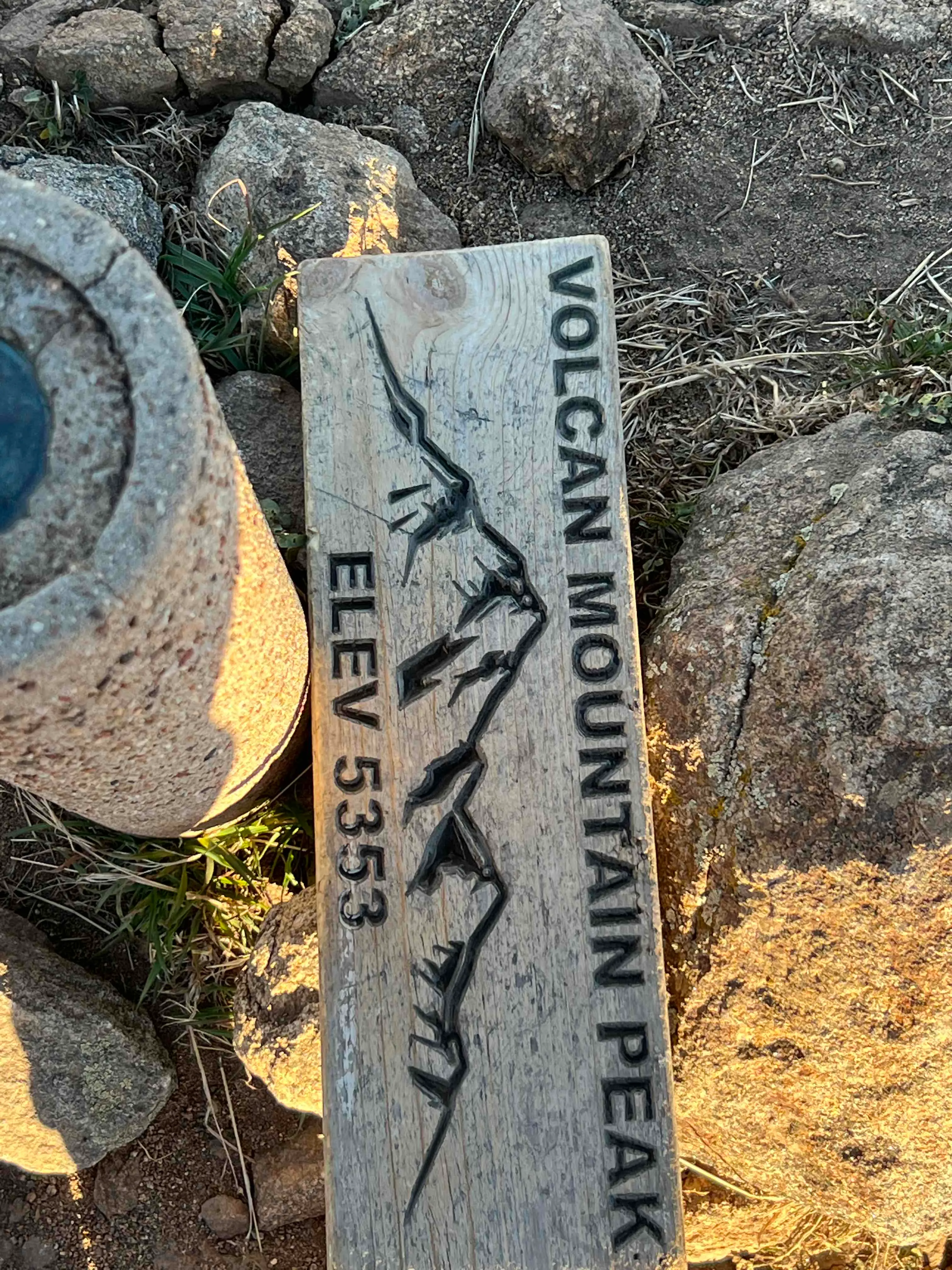 Volcan Mountain Trail