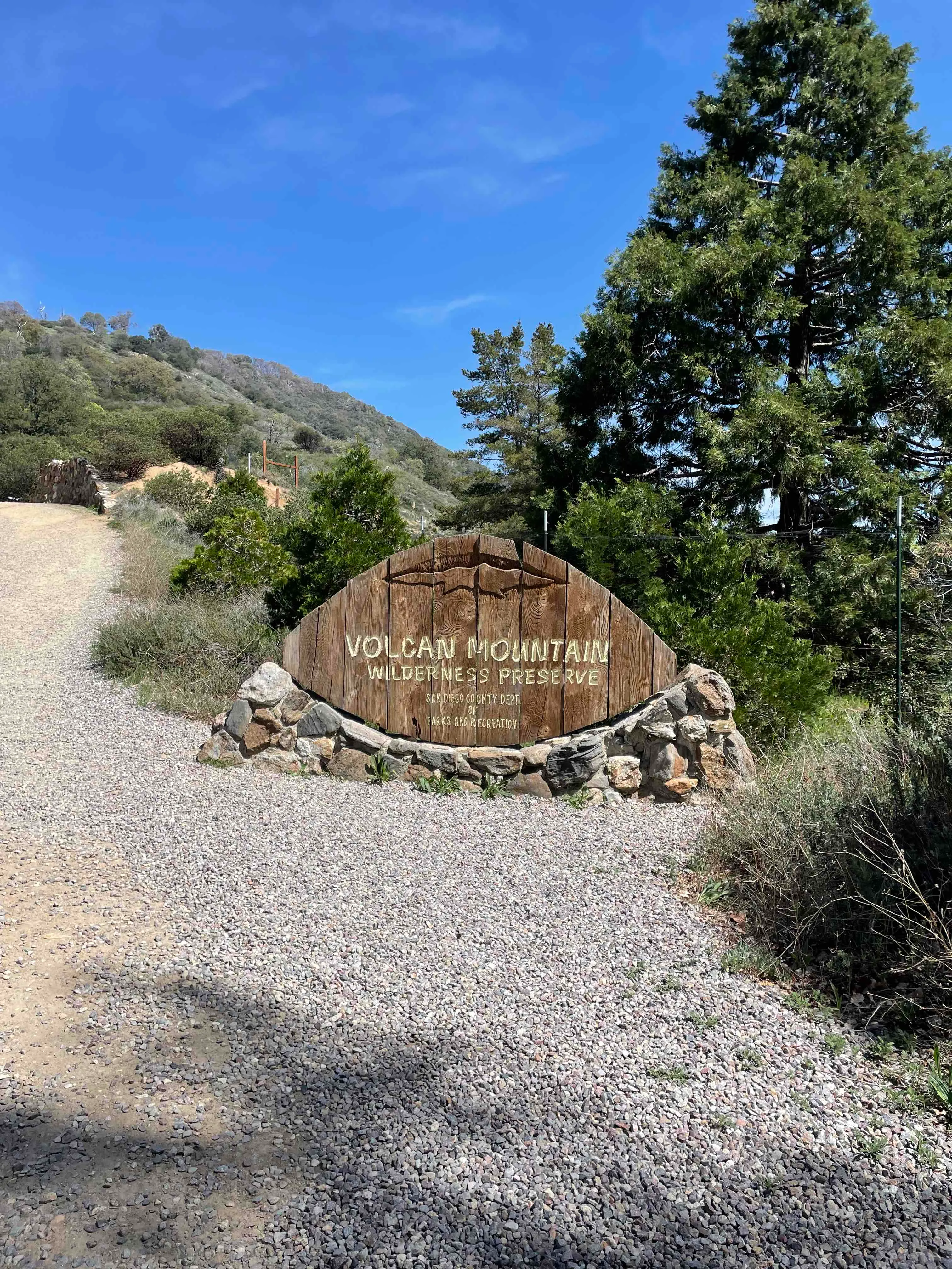Volcan Mountain Trail