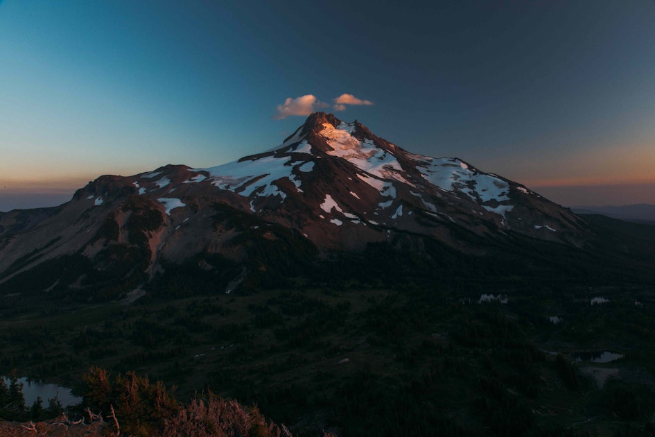Explore Mt. Jefferson, Oregon