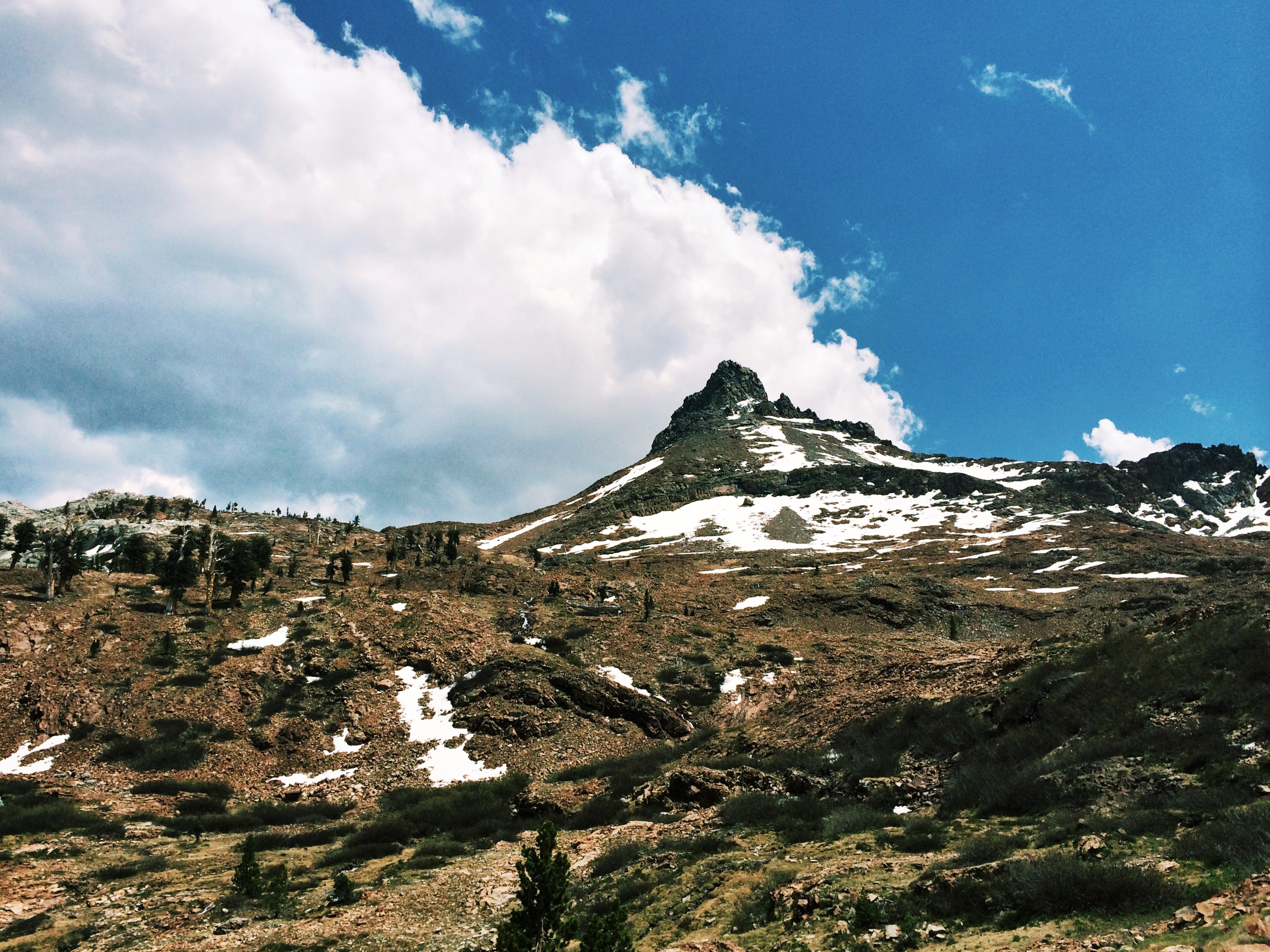 Hike to Lower Monarch Lake 