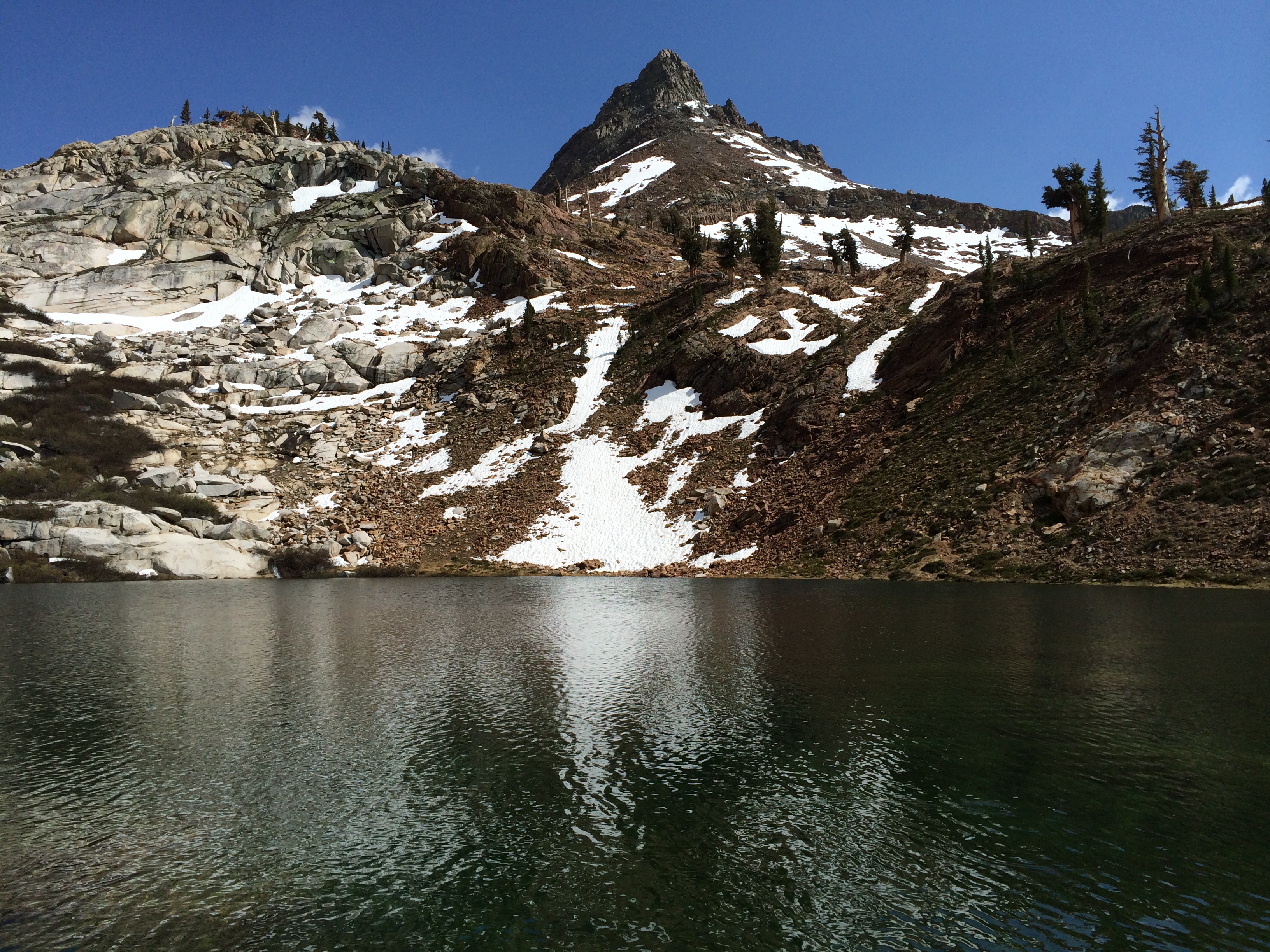 Hike to Lower Monarch Lake 