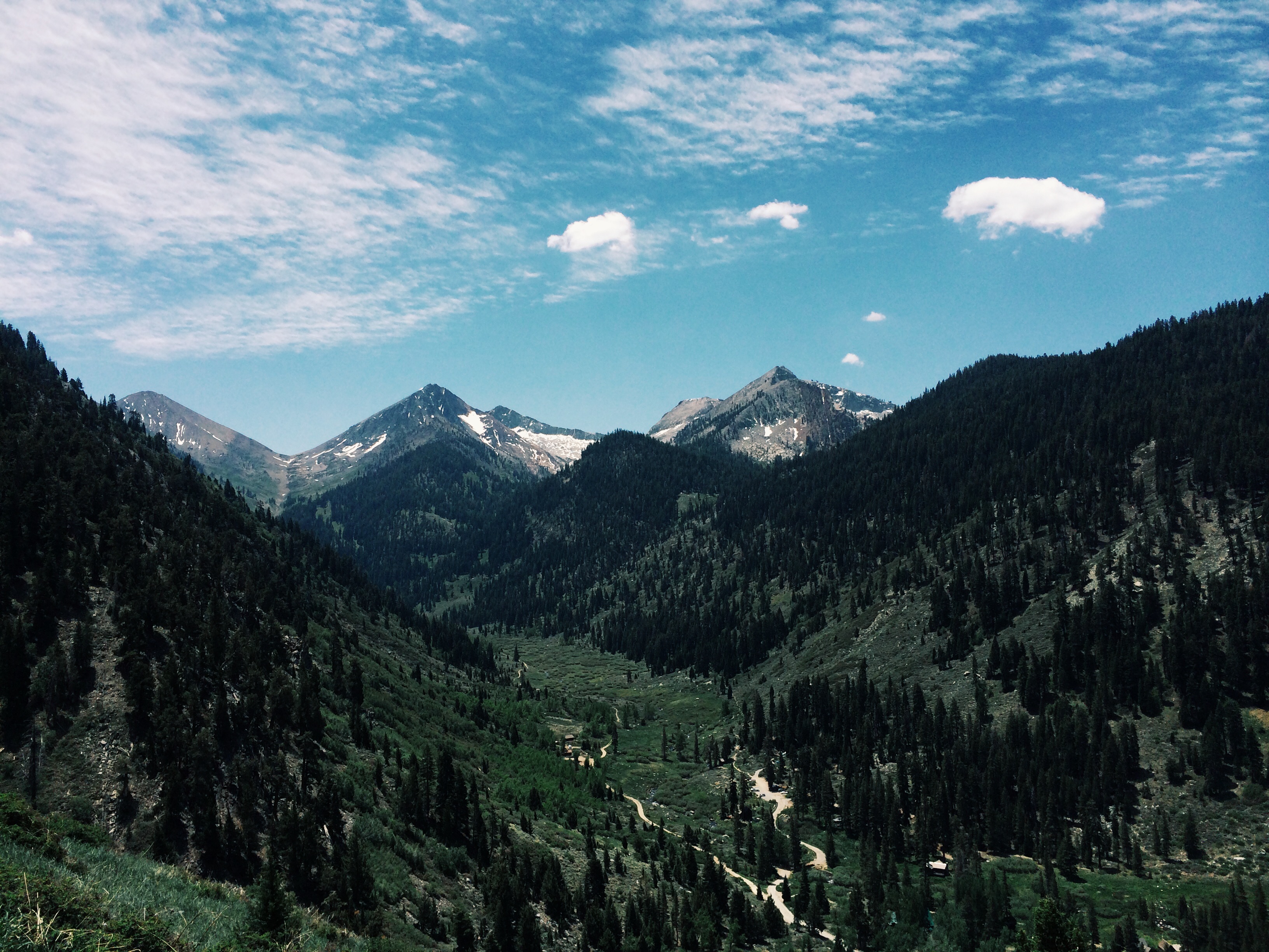 Hike to Lower Monarch Lake 