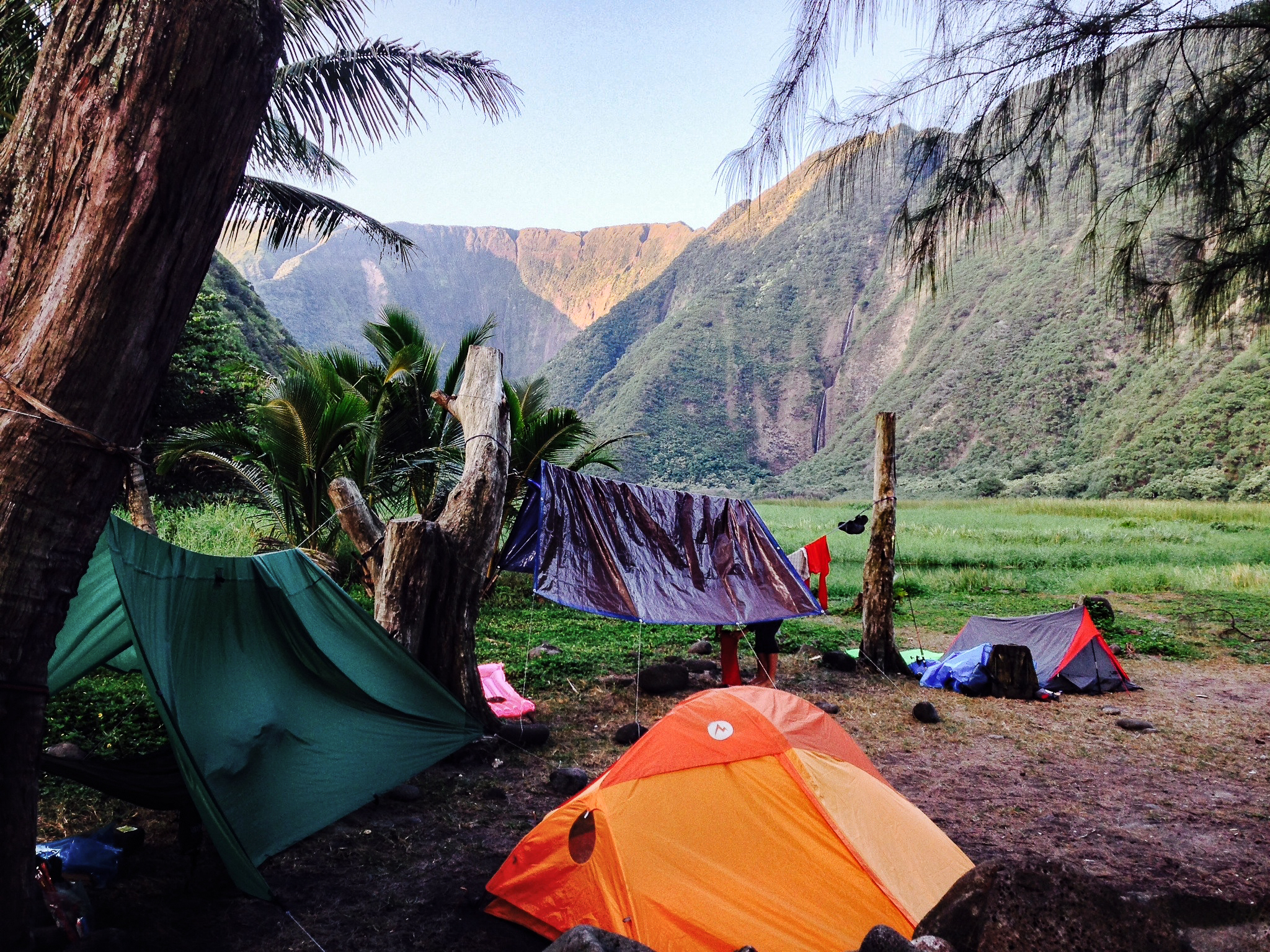 Waimanu Valley via Waipi'o Trail