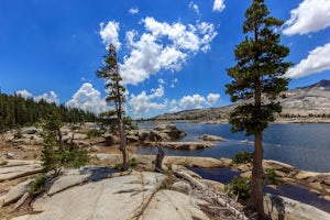 Explore the Alpine Lakes of Desolation Wilderness