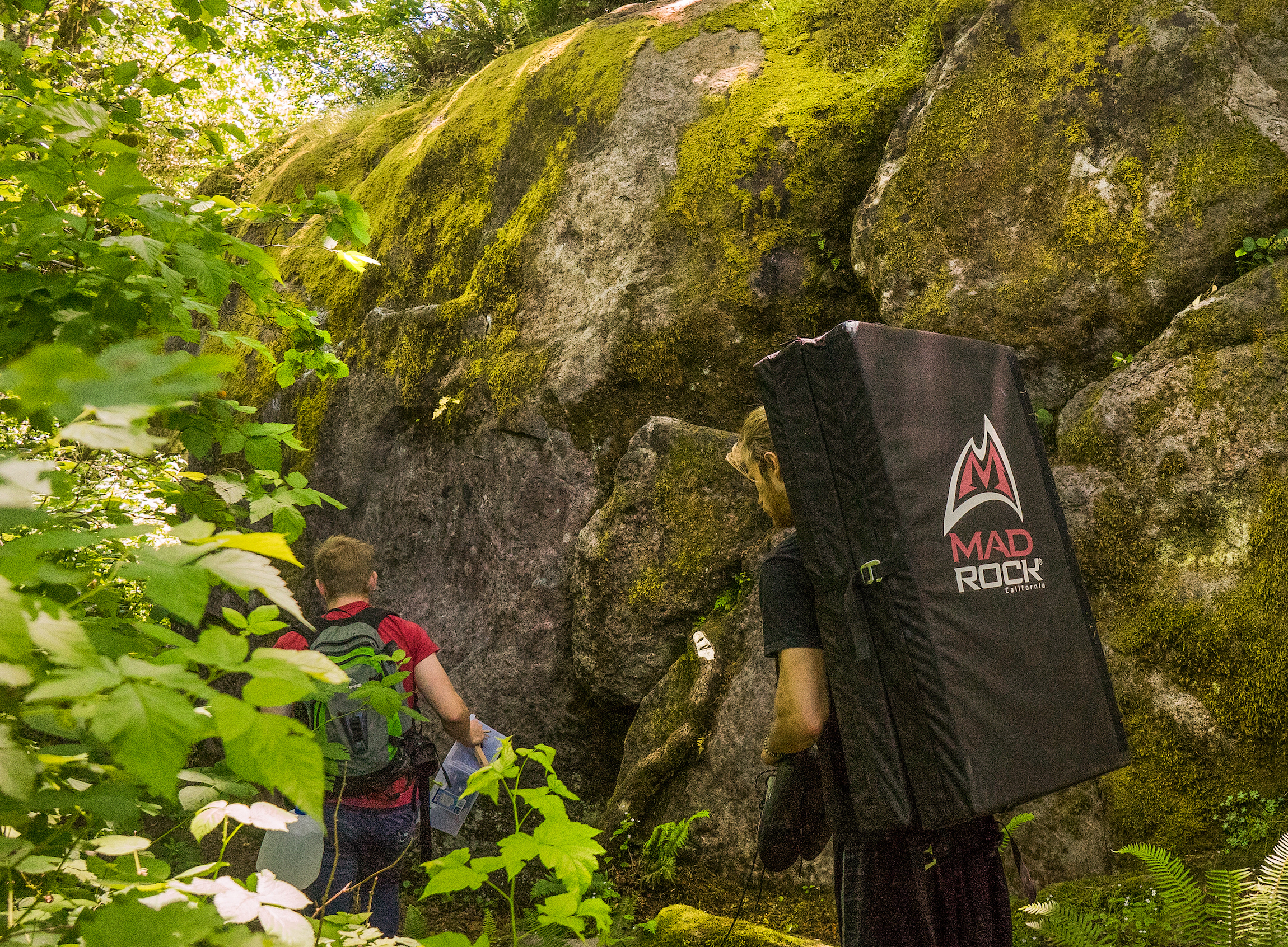 Bouldering on the Siren