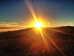 Sunrise Hike at Windy Hill