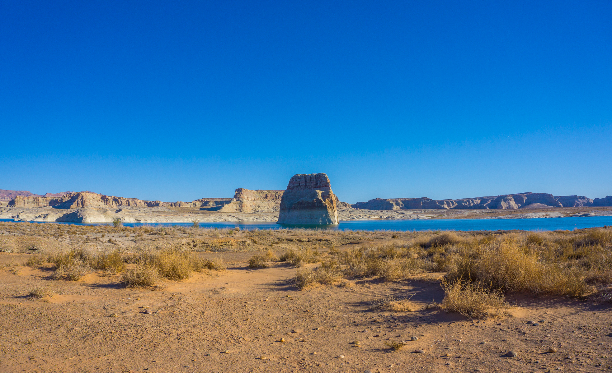 Camp at Lone Rock Beach