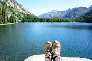 Hike to Lake Stuart