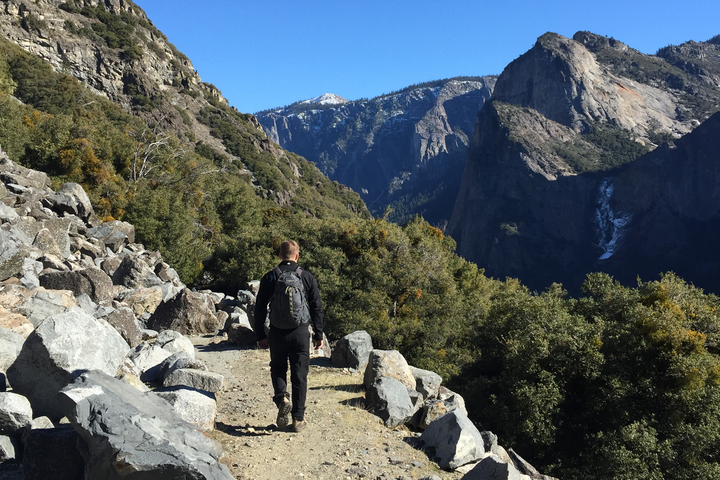Hike Old Big Oak Flat Road