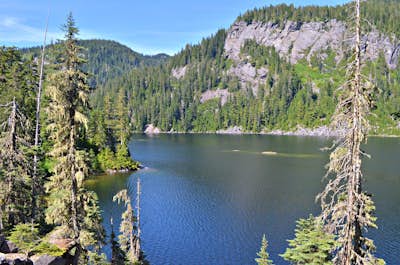Backpack from Dorothy Lake Trailhead to Snoqualmie Lake