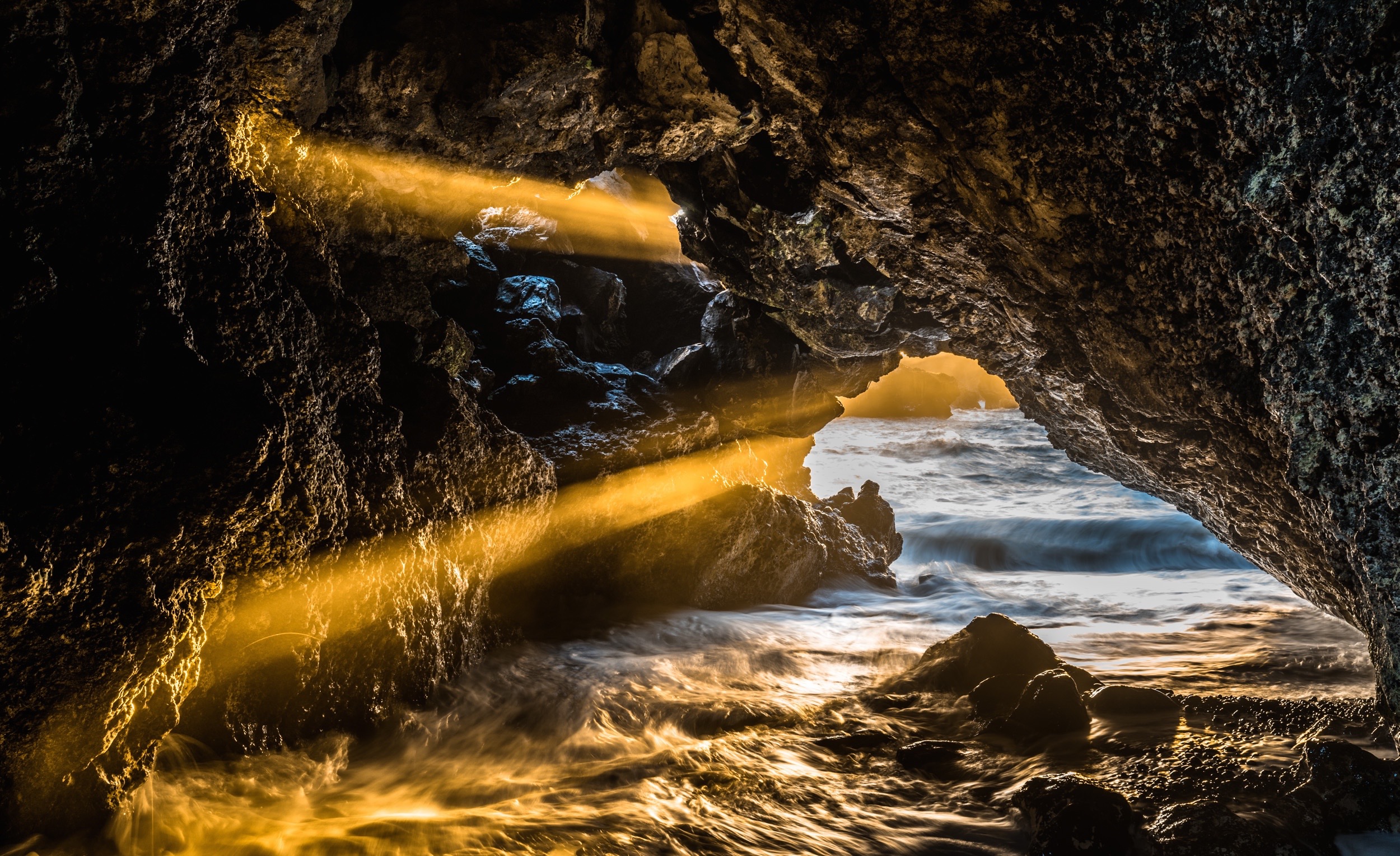 Waianapanapa State Park