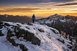 Hike to Summit Lake