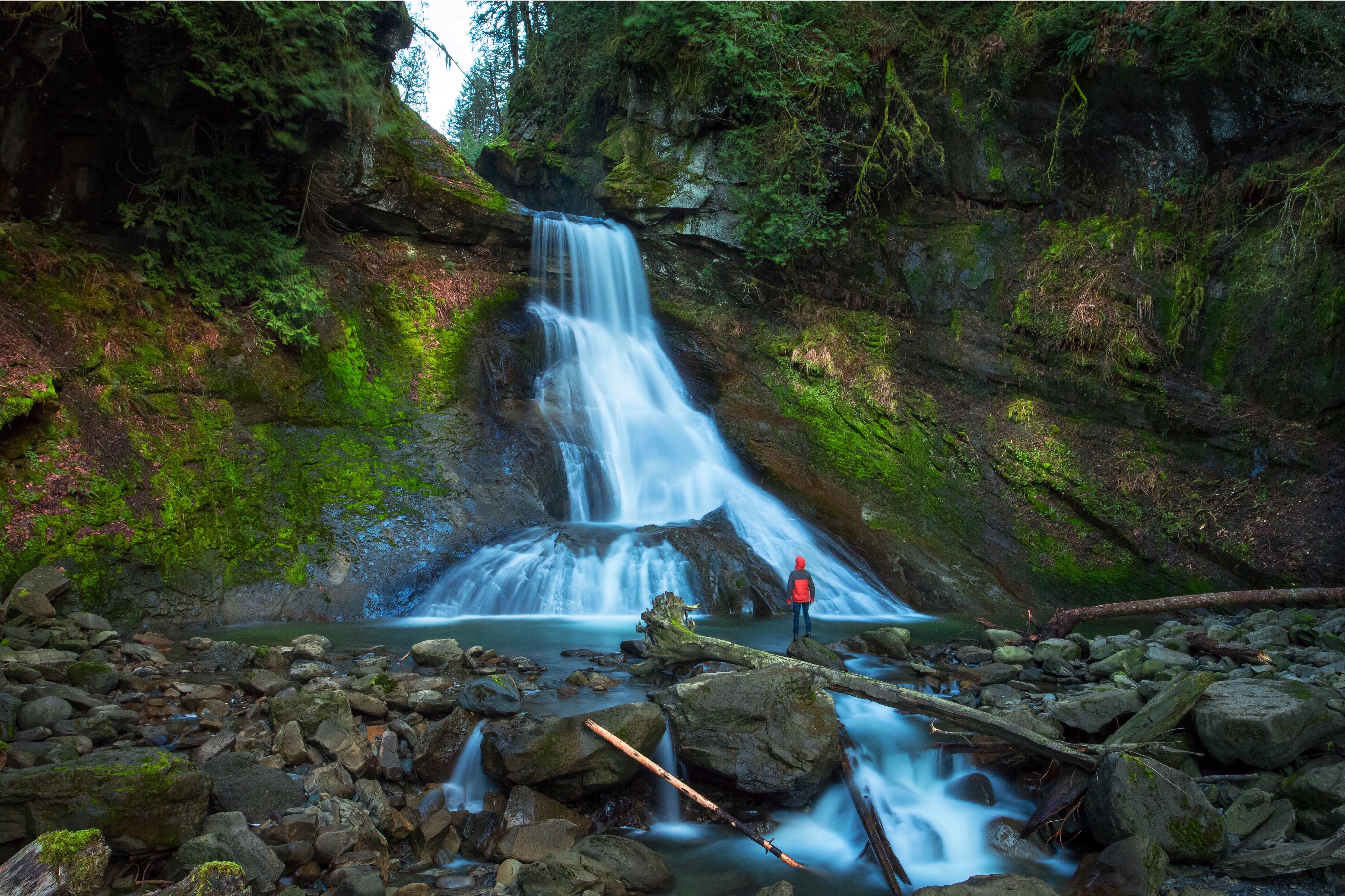 Hike to Racehorse Falls, Deming, Washington