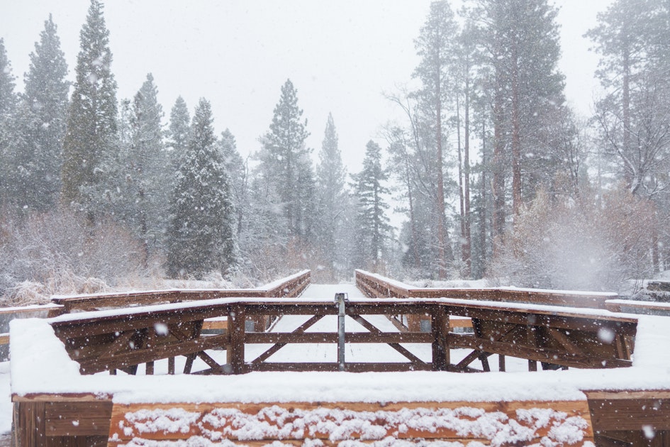 Winter Hike Around Jenks Lake, Angelus Oaks, California