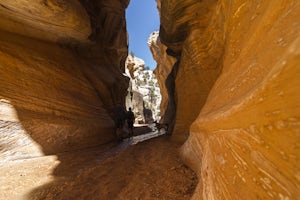 Hike WIllis Creek Slot Canyon