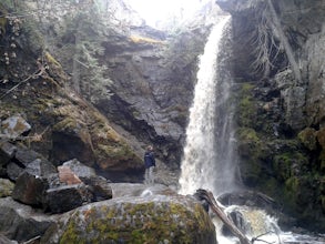 Hike to Canyon Falls