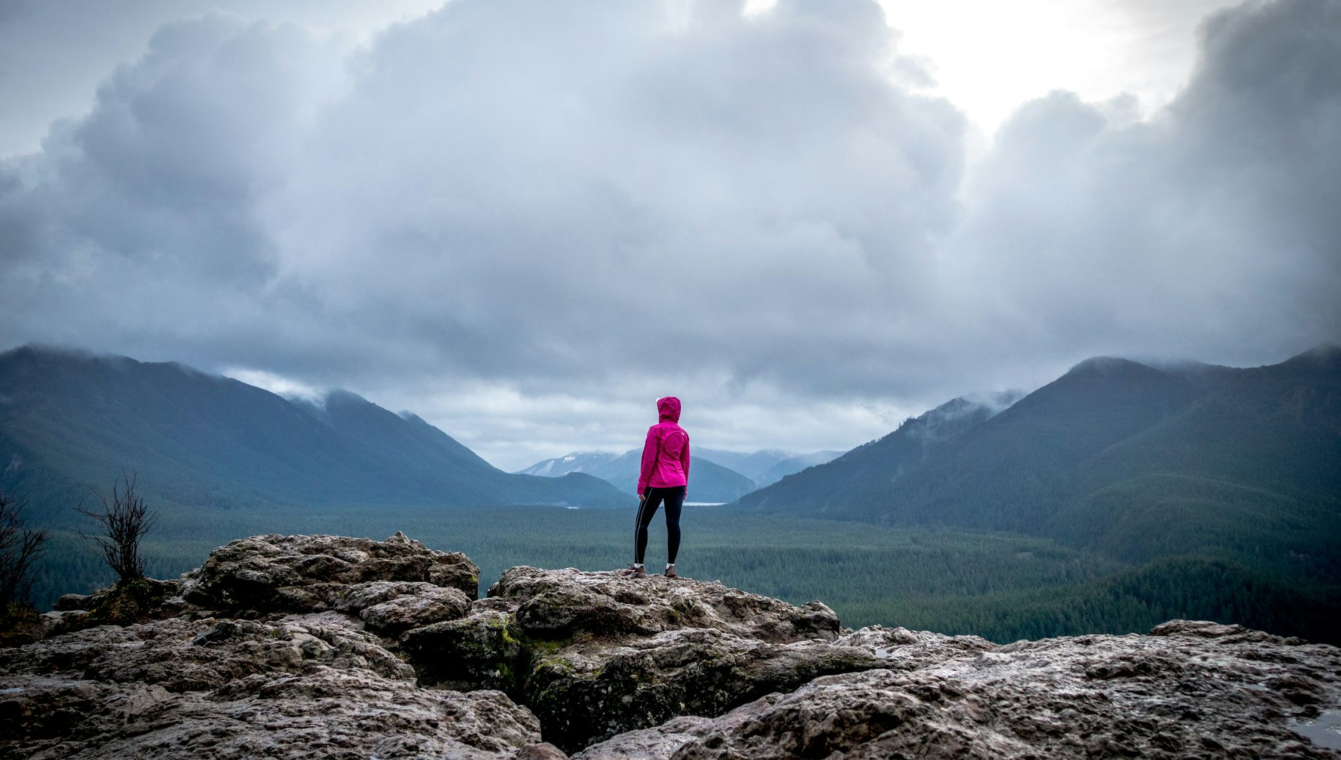 8 Amazing Spring Hikes Near Seattle 8 Amazing Spring Hikes Near Seattle