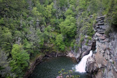 Hiking to Linville Falls