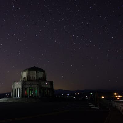 Night Sky Shooting at Vista House