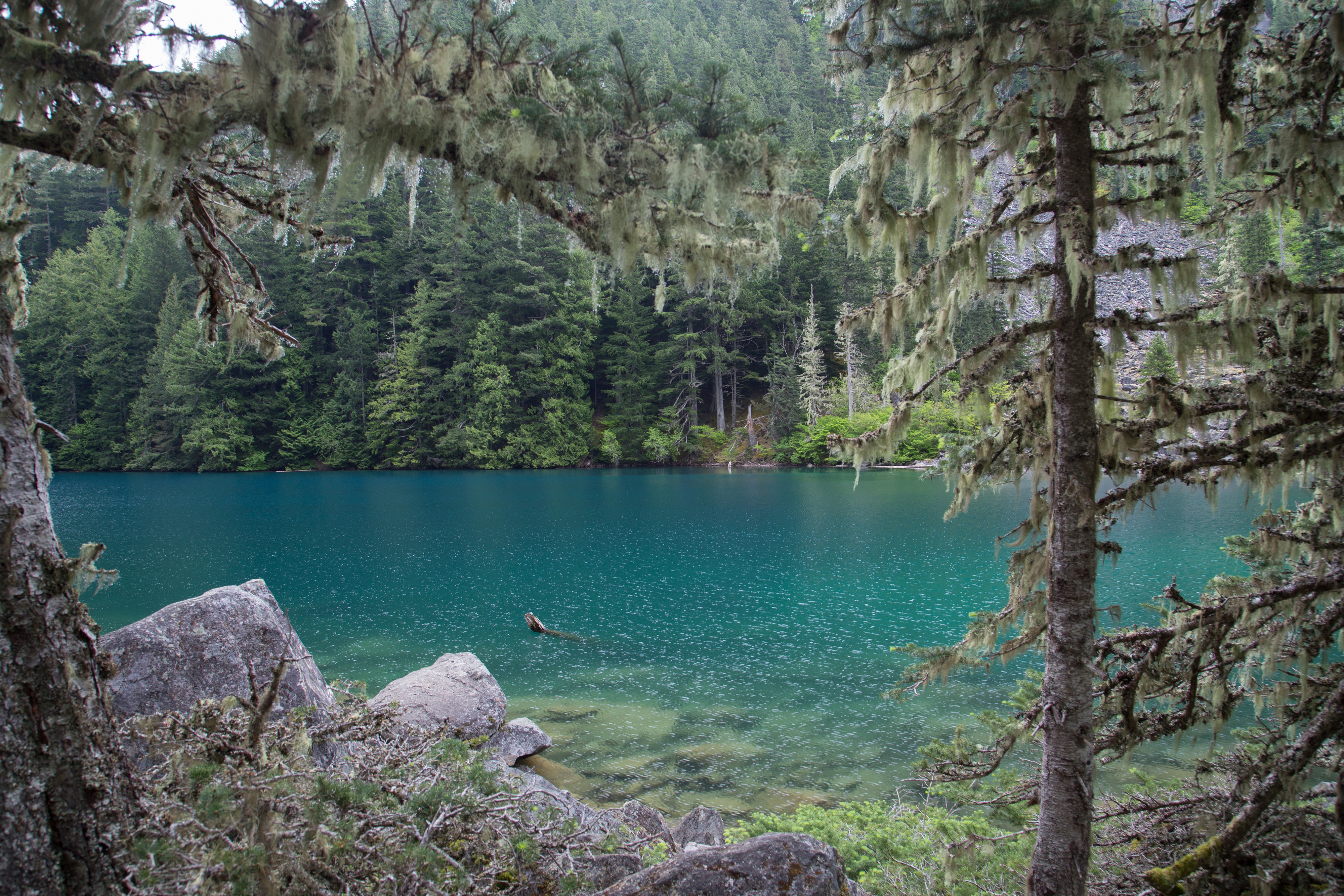 Hike to Lindeman & Greendrop Lakes
