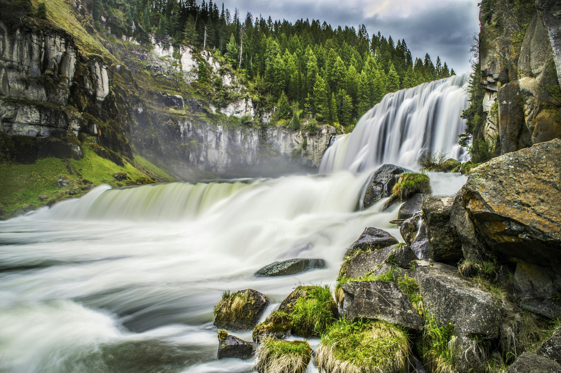 Idaho Waterfalls and How To Visit Them - World of Waterfalls