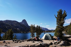 John Muir Trail: Middle Rae Lake