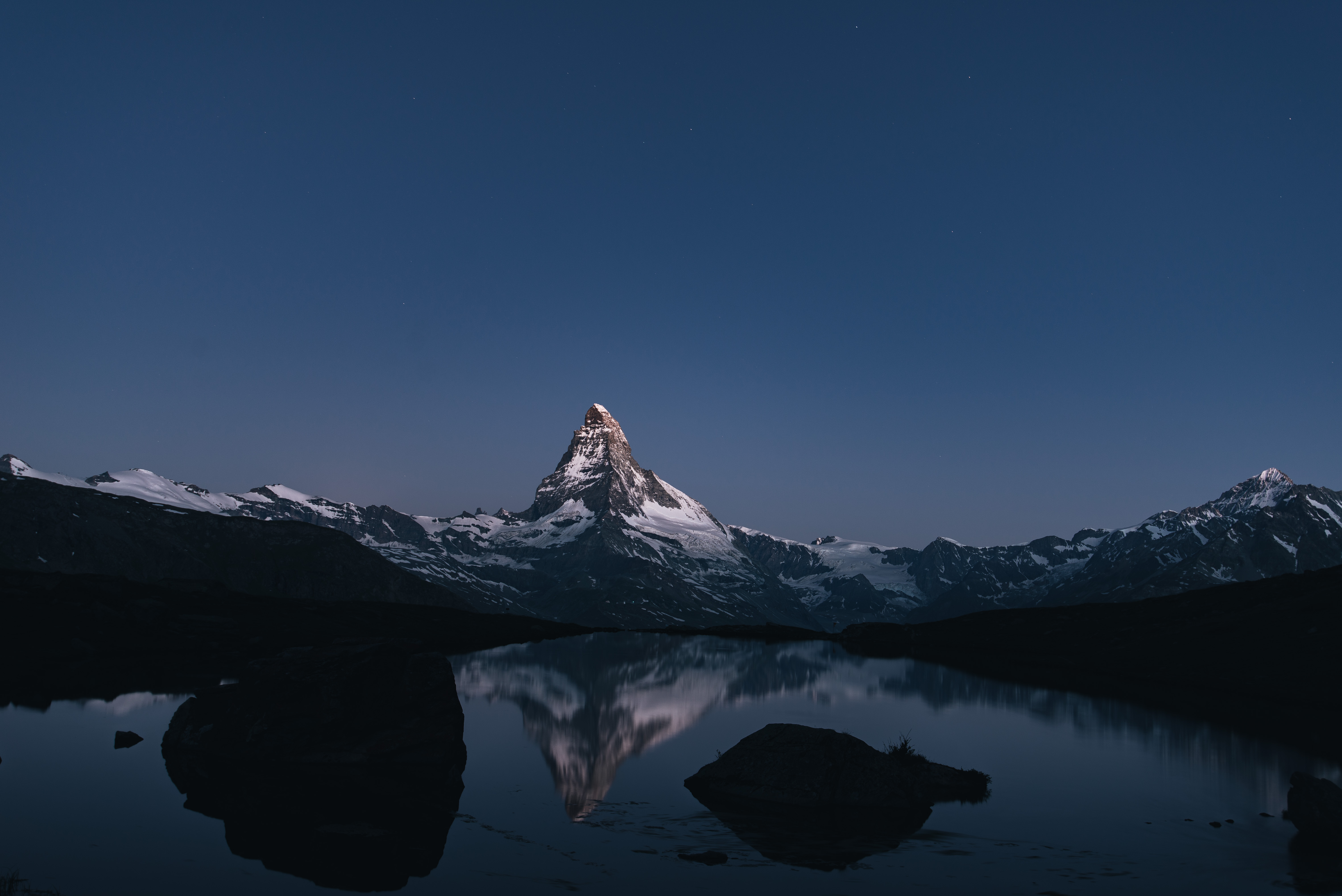 Photograph the Matterhorn