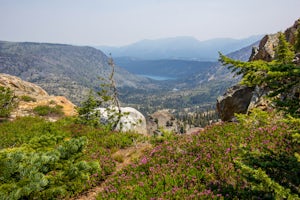 Hike to Jabu Lake in Desolation Wilderness 