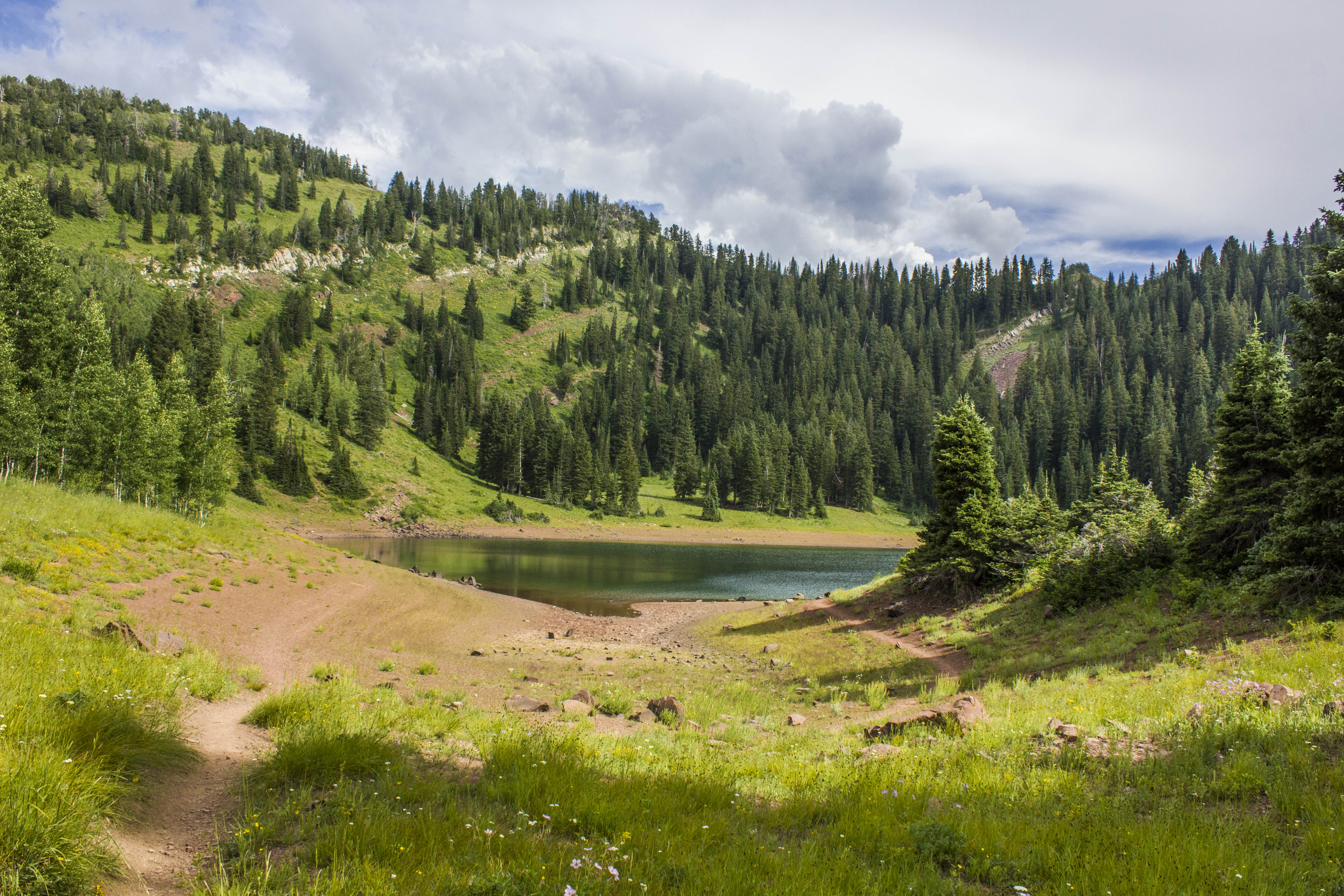 Desolation Lake via Mill D