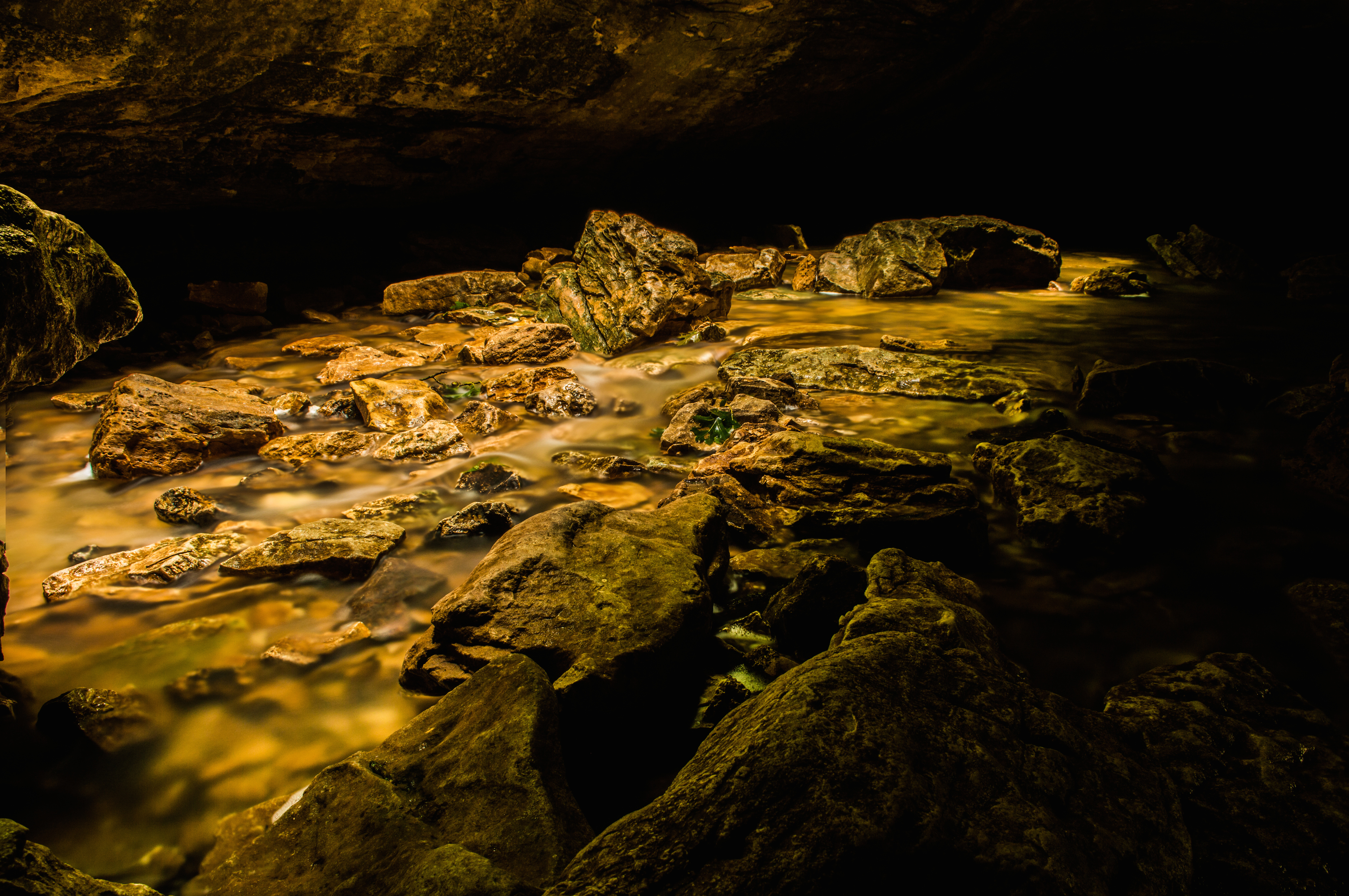 Explore the Devil's Ice Box