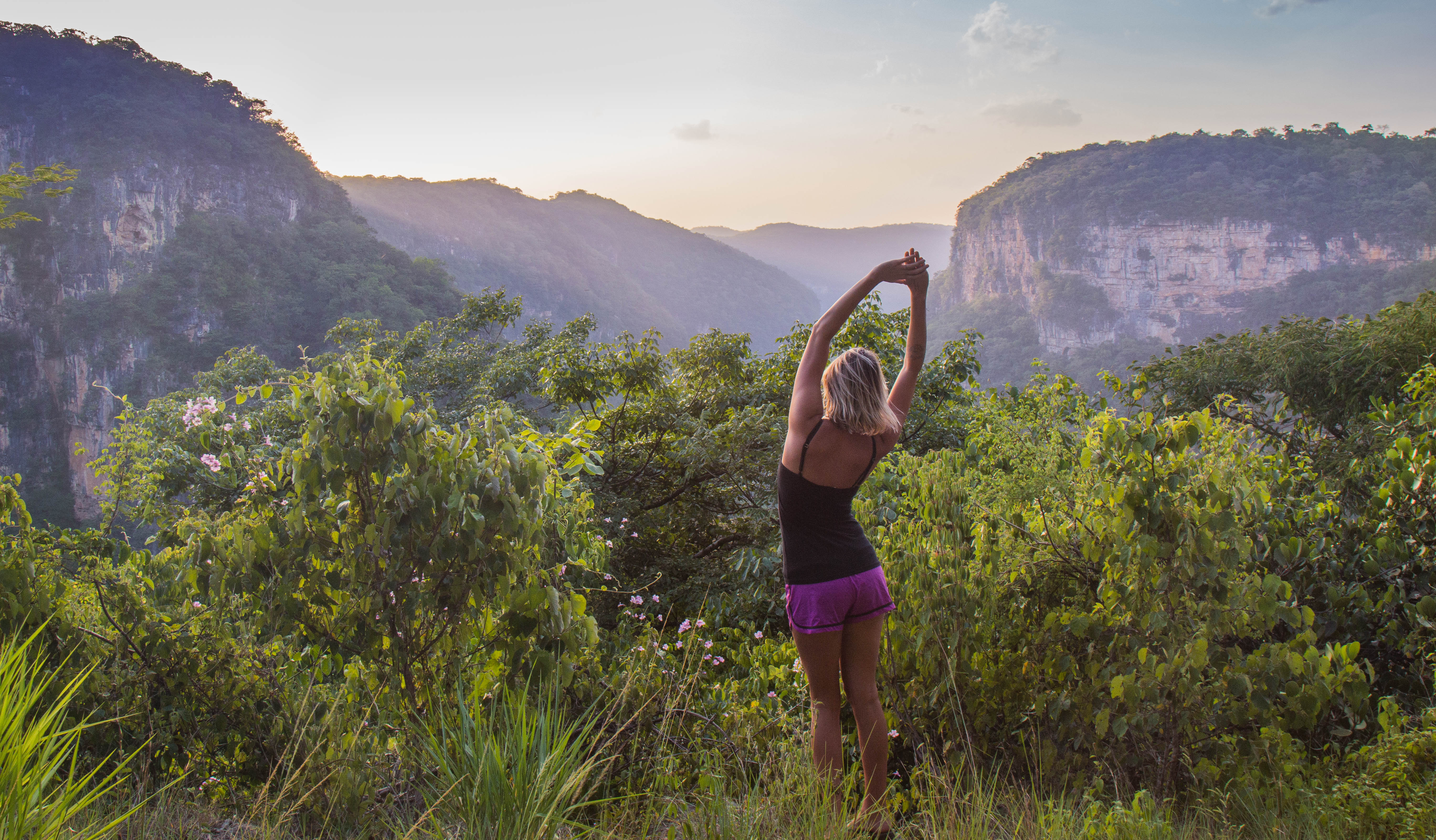 Explore El Aguacero