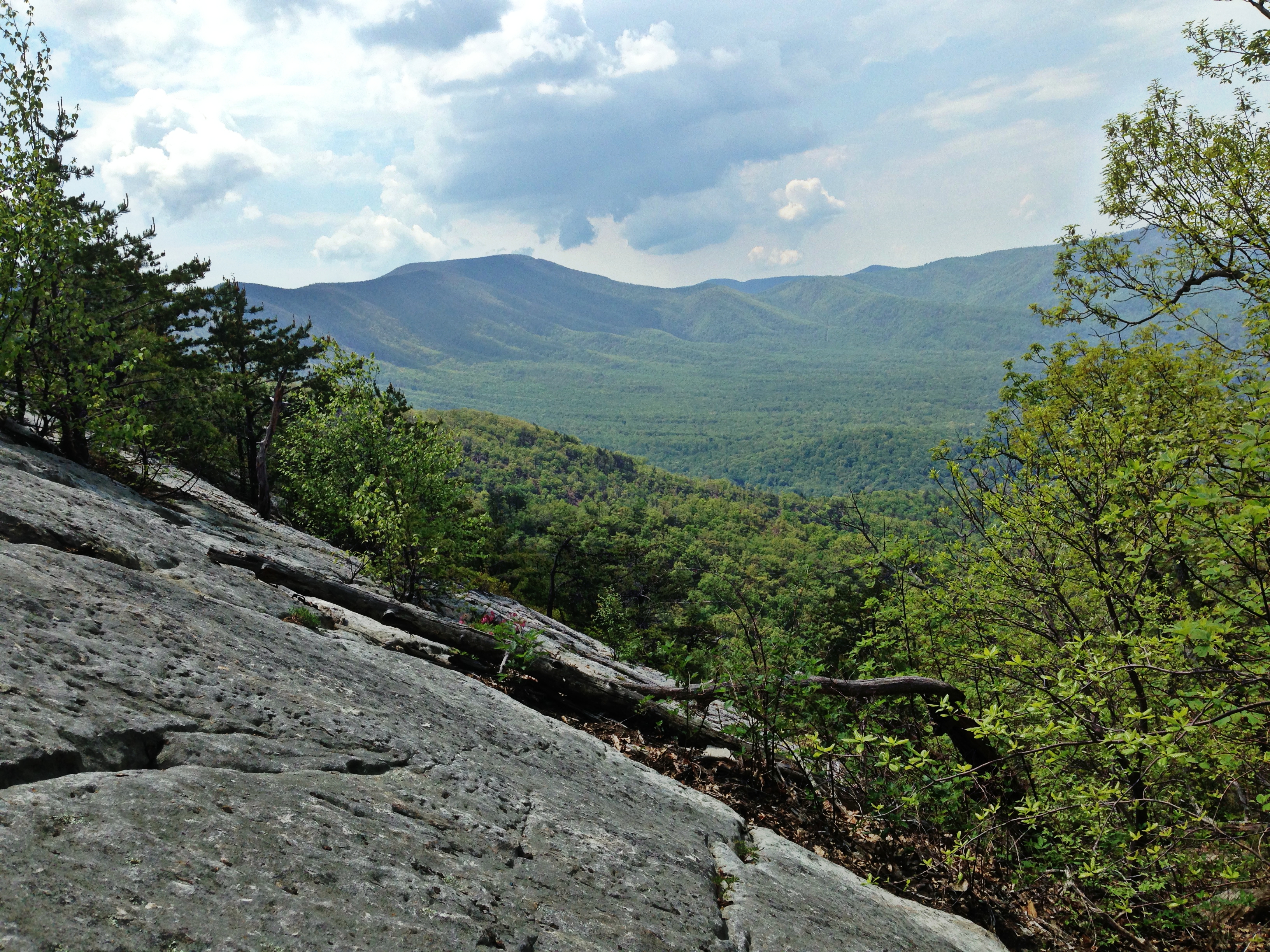 Hike Devil's Marbleyard 