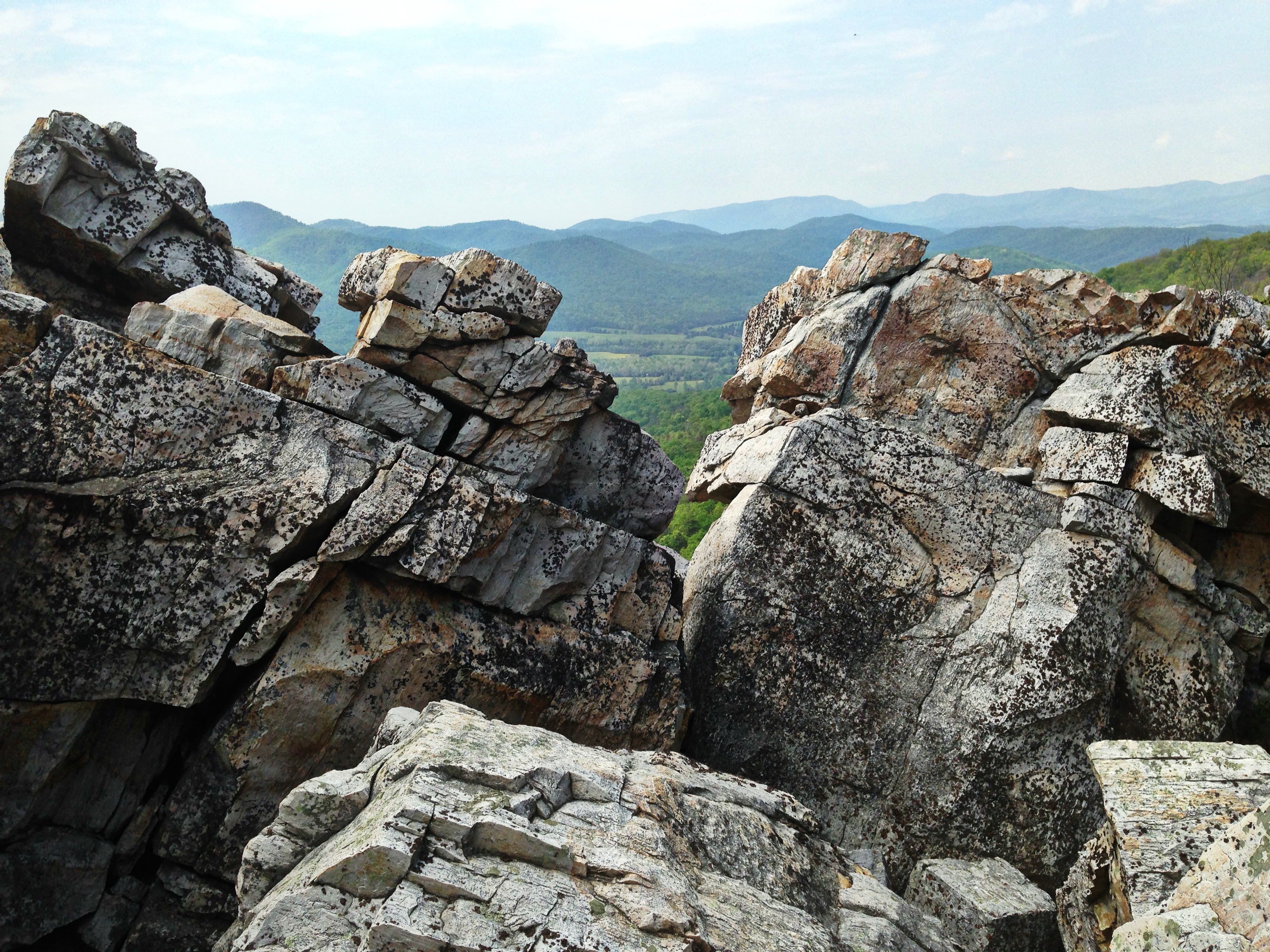 Hike Devil's Marbleyard 
